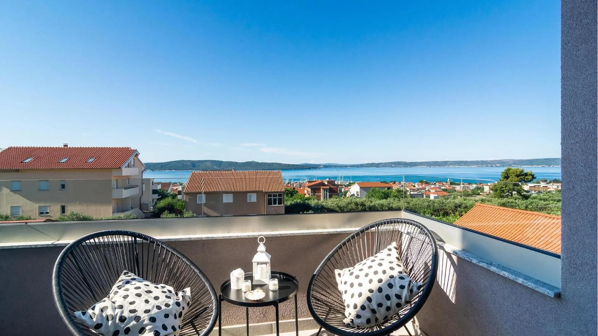 3 Bedroom Beautiful Apartment In Kastel Gomilica Kastela 0*,  Croatia
