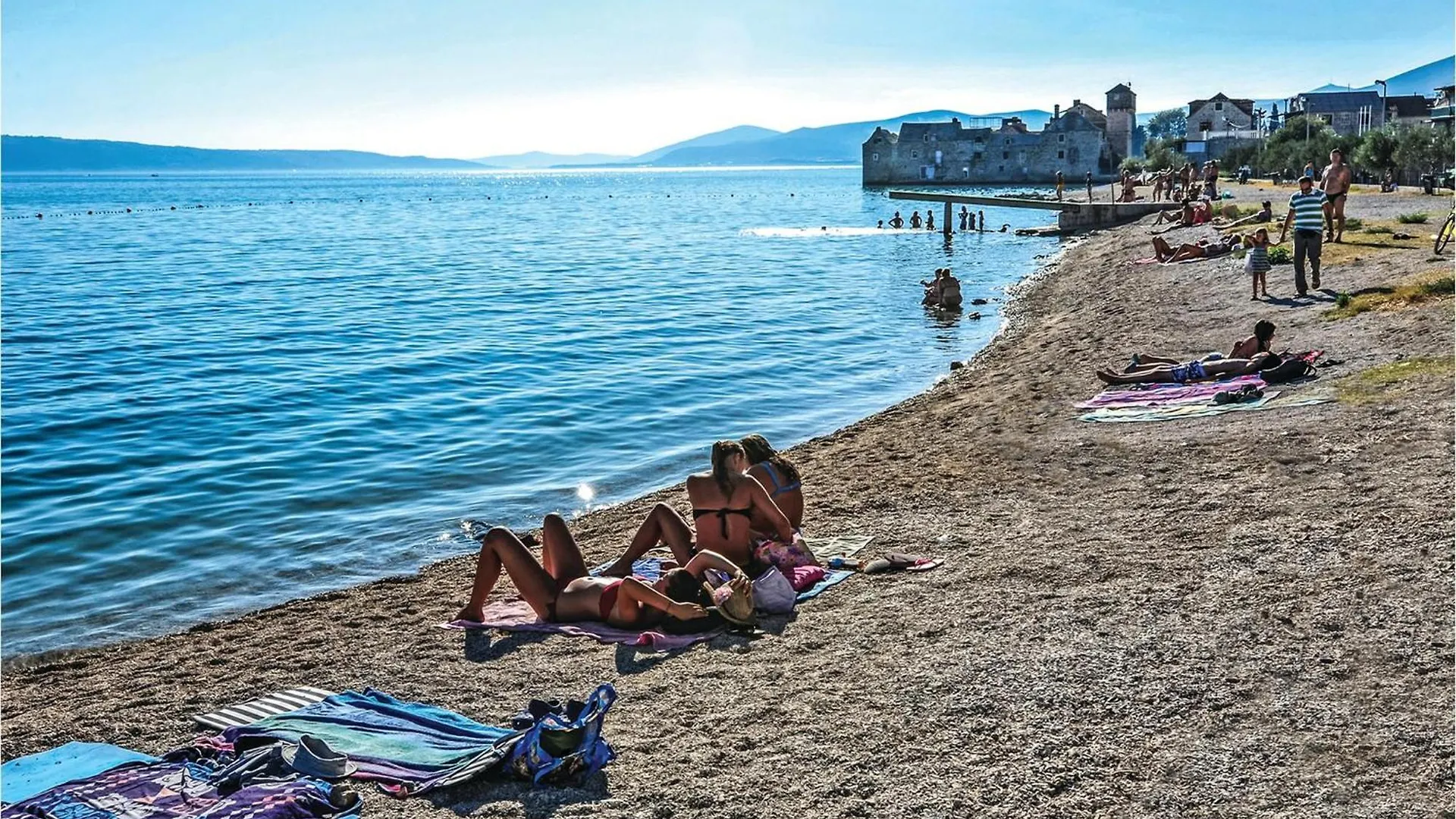 3 Bedroom Beautiful Apartment In Kastel Gomilica Kastela